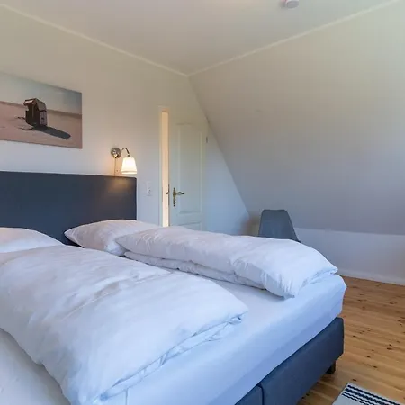 Hus Duenenkieker Spo Hus Duenenkieker Spo Holiday home *