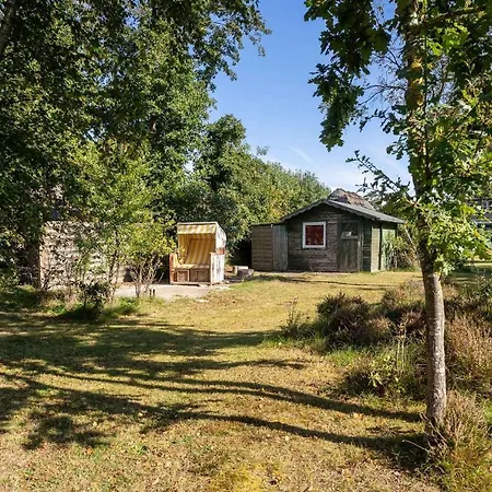 Hus Duenenkieker Spo Hus Duenenkieker Spo Holiday home *